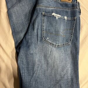 American Eagle Outfitters Women's Relaxed Blue Jeans